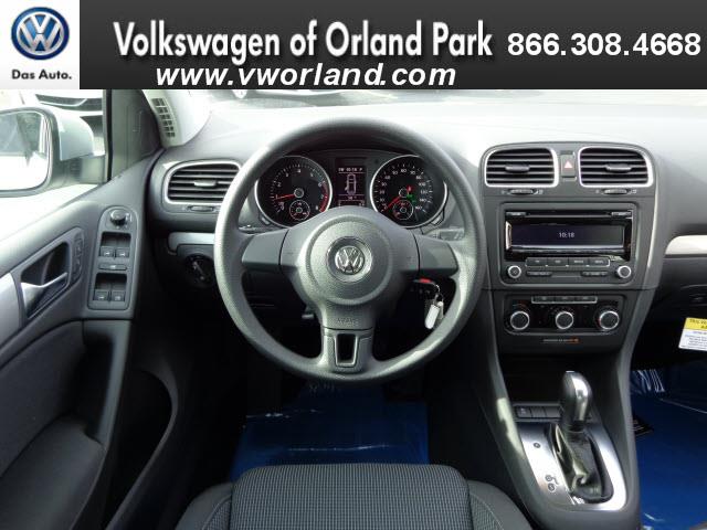 2014 Volkswagen Golf Unknown