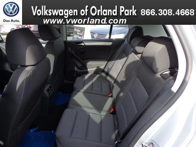 2014 Volkswagen Golf Unknown