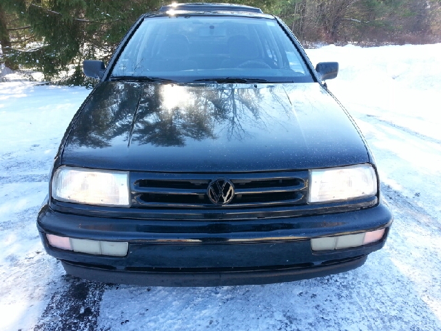 1996 Volkswagen Jetta S Sedan