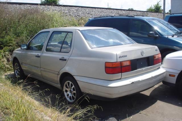 1996 Volkswagen Jetta S Sedan