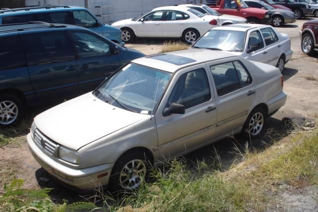 1996 Volkswagen Jetta S Sedan