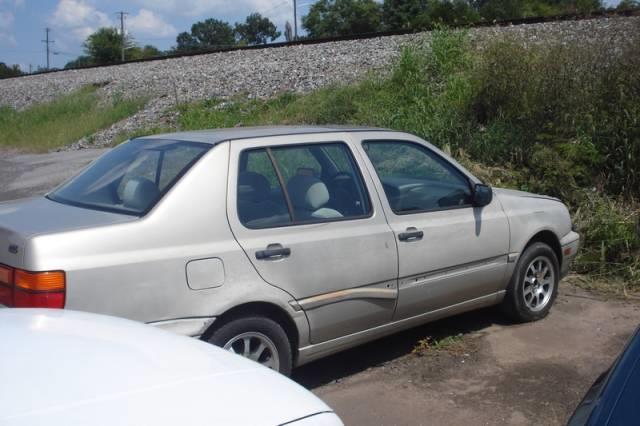 1996 Volkswagen Jetta S Sedan