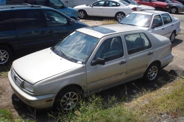 1996 Volkswagen Jetta S Sedan