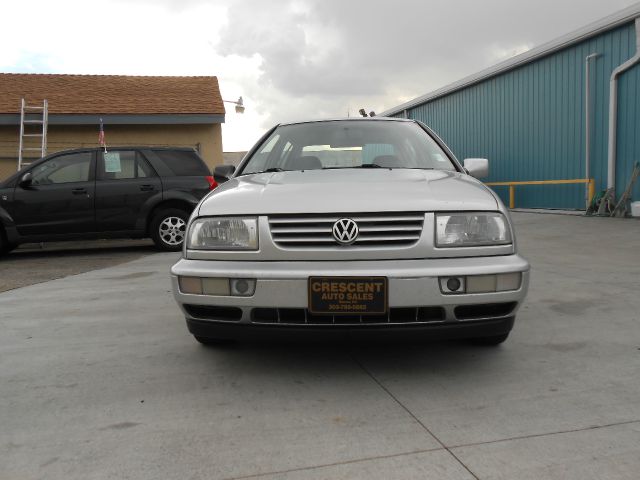 1996 Volkswagen Jetta 2WD 4dr XLT