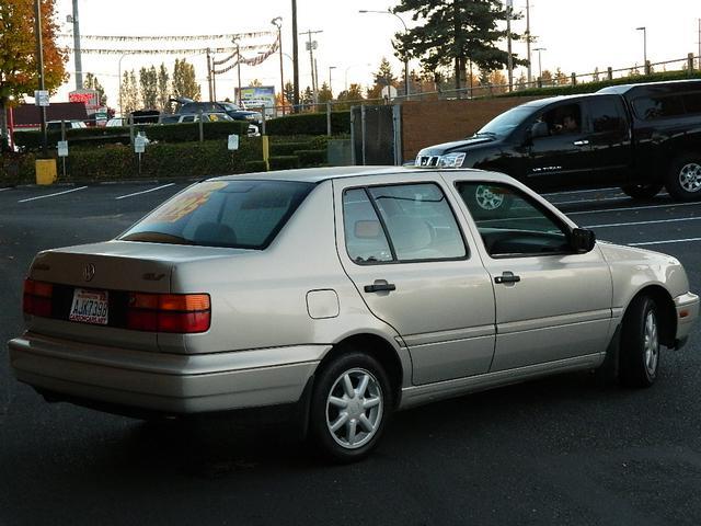 1997 Volkswagen Jetta FWD 4dr Sport