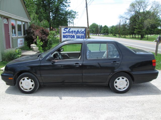 1997 Volkswagen Jetta S Sedan