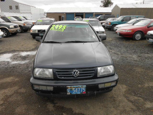 1997 Volkswagen Jetta FWD 4dr Sport