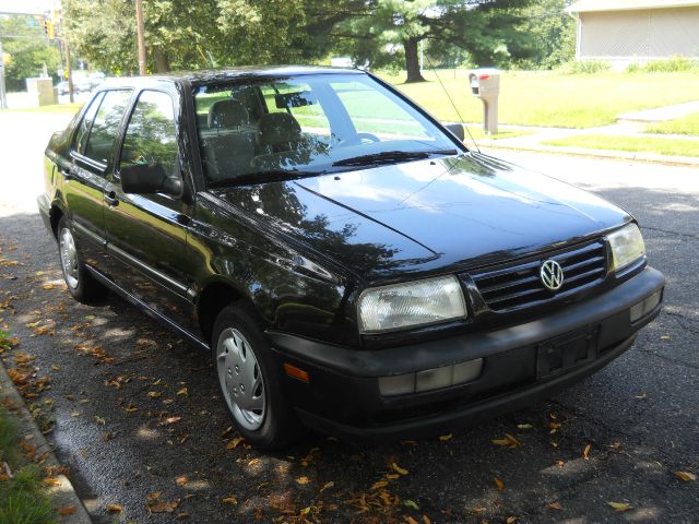 1997 Volkswagen Jetta S Sedan