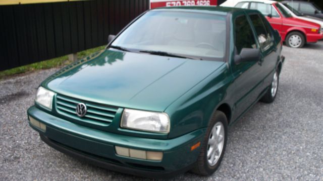 1997 Volkswagen Jetta FWD 4dr Sport