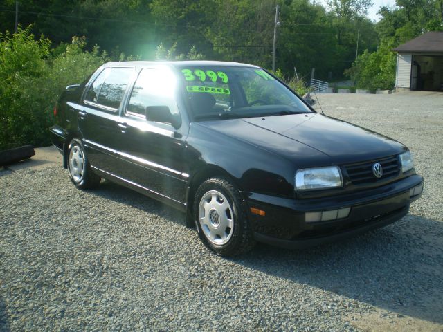 1998 Volkswagen Jetta S Sedan