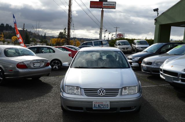 1999 Volkswagen Jetta Quad Cab 4x2 Shortbox XLT