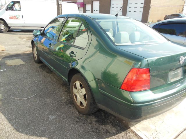 1999 Volkswagen Jetta Quad Cab 4x2 Shortbox XLT