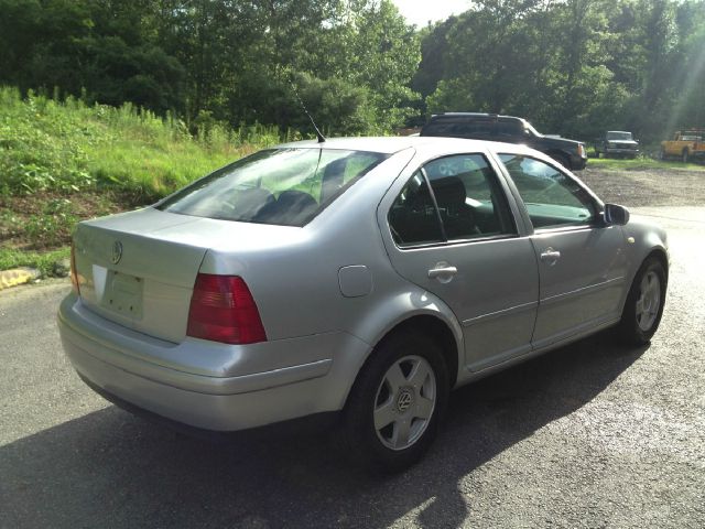 1999 Volkswagen Jetta I-4 Manual