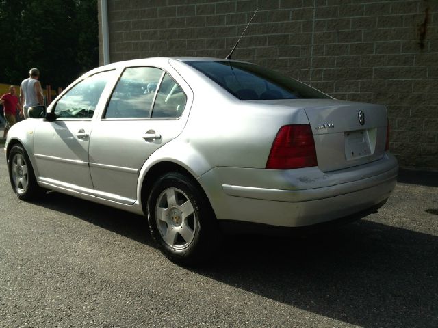 1999 Volkswagen Jetta I-4 Manual