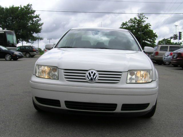 2000 Volkswagen Jetta FX4 Off-road Pickup 4D 6 Ft