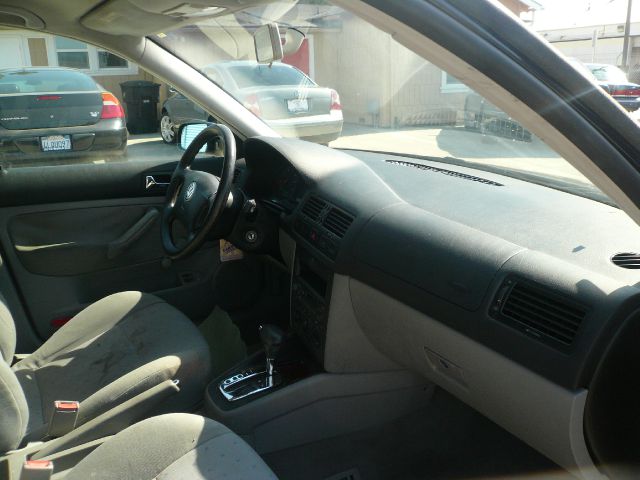 2000 Volkswagen Jetta I-4 Manual