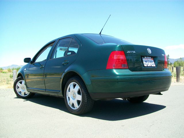 2000 Volkswagen Jetta FX4 Off-road Pickup 4D 6 Ft