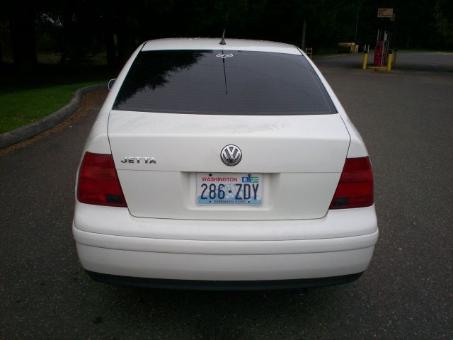 2000 Volkswagen Jetta Quad Cab 4x2 Shortbox XLT