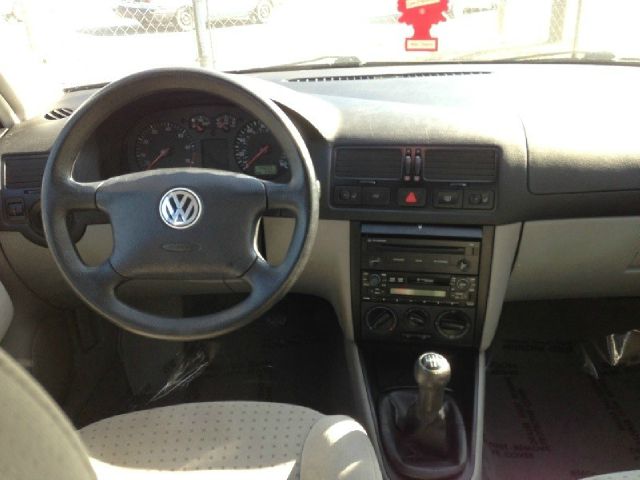 2000 Volkswagen Jetta Shawd