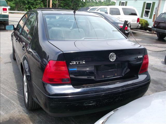 2000 Volkswagen Jetta FWD 4dr Sport