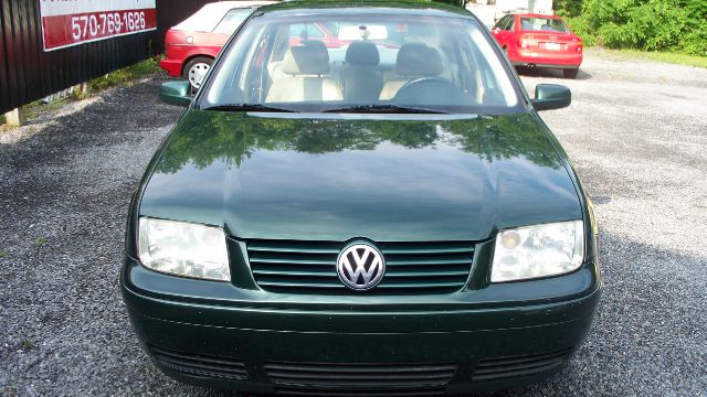 2001 Volkswagen Jetta Quad Cab 4x2 Shortbox XLT