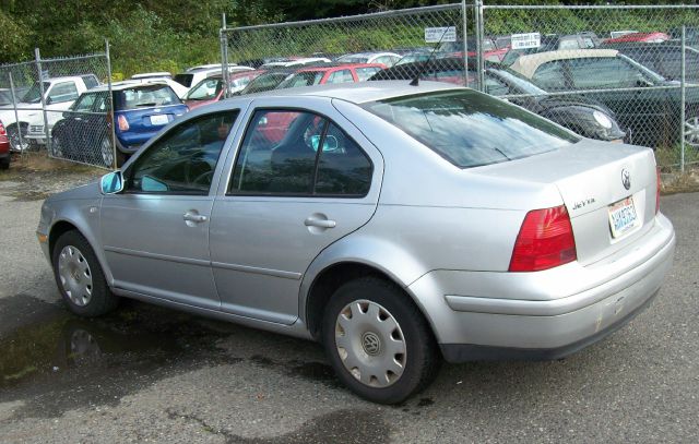 2001 Volkswagen Jetta Quad Cab 4x2 Shortbox XLT