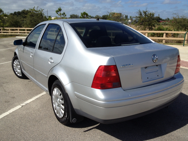 2001 Volkswagen Jetta Quad Cab 4x2 Shortbox XLT