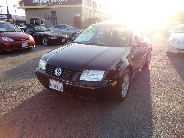 2001 Volkswagen Jetta Quad Cab 4x2 Shortbox XLT