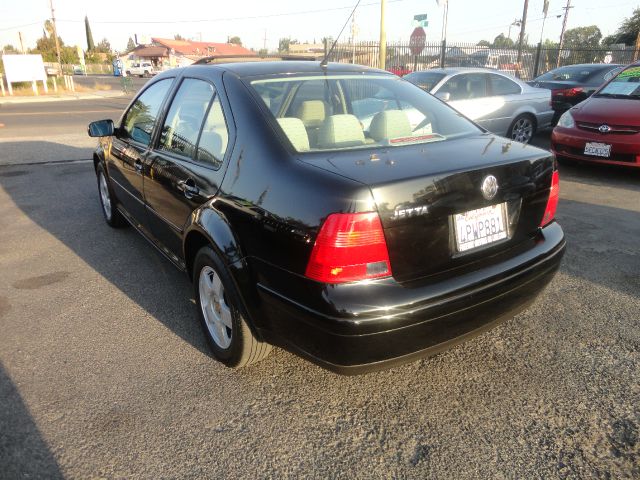 2001 Volkswagen Jetta Quad Cab 4x2 Shortbox XLT