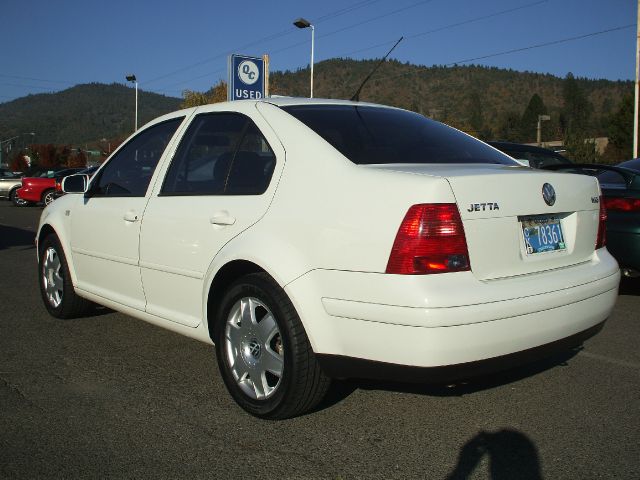 2001 Volkswagen Jetta FX4 Off-road Pickup 4D 6 Ft