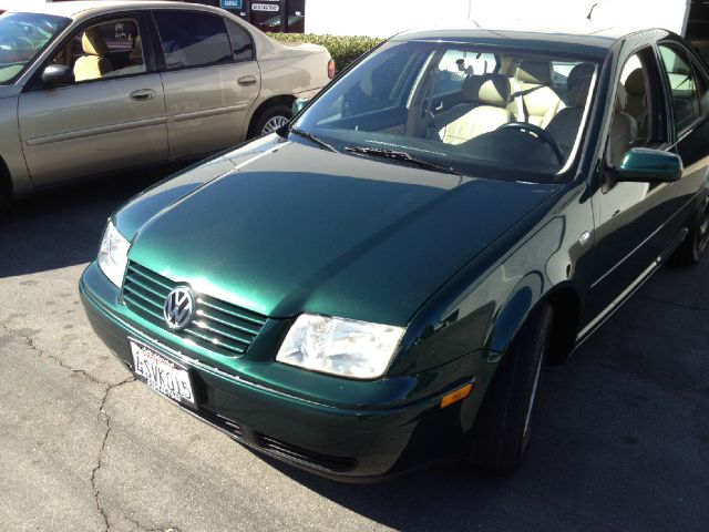 2001 Volkswagen Jetta Quad Cab 4x2 Shortbox XLT