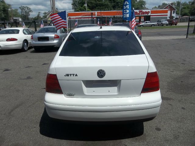 2001 Volkswagen Jetta Quad Cab 4x2 Shortbox XLT