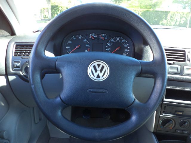 2001 Volkswagen Jetta I-4 Manual