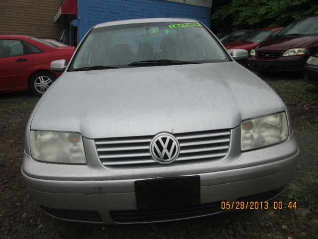 2001 Volkswagen Jetta Quad Cab 4x2 Shortbox XLT