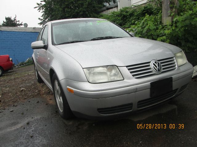 2001 Volkswagen Jetta Quad Cab 4x2 Shortbox XLT