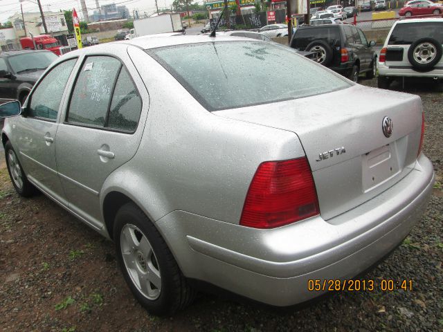 2001 Volkswagen Jetta Quad Cab 4x2 Shortbox XLT