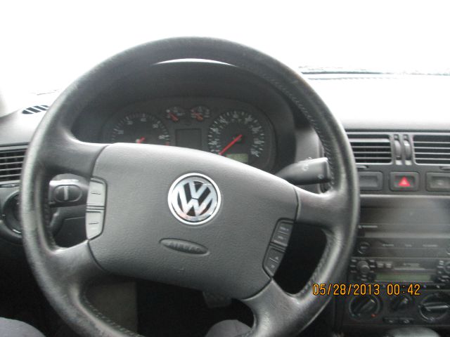 2001 Volkswagen Jetta Quad Cab 4x2 Shortbox XLT