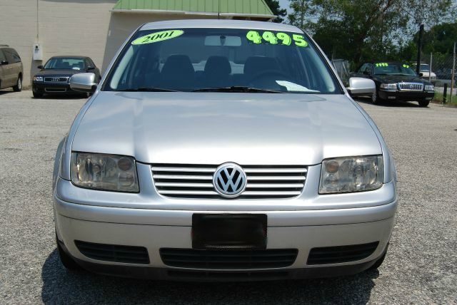 2001 Volkswagen Jetta Quad Cab 4x2 Shortbox XLT