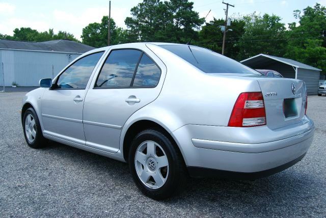 2001 Volkswagen Jetta Quad Cab 4x2 Shortbox XLT