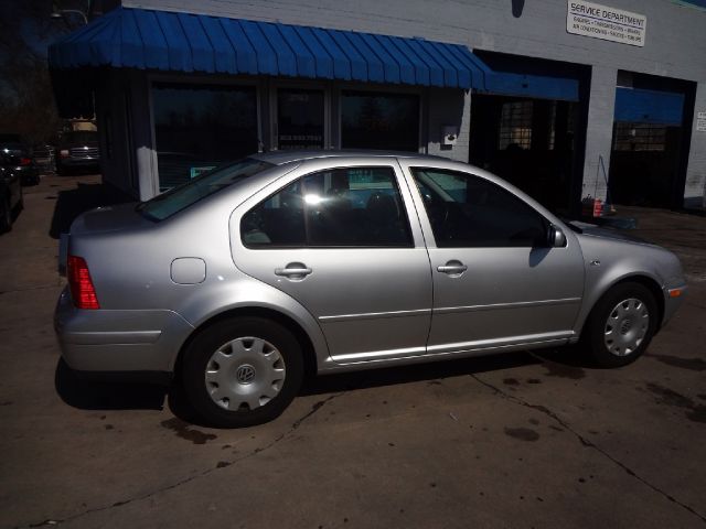 2001 Volkswagen Jetta Quad Cab 4x2 Shortbox XLT