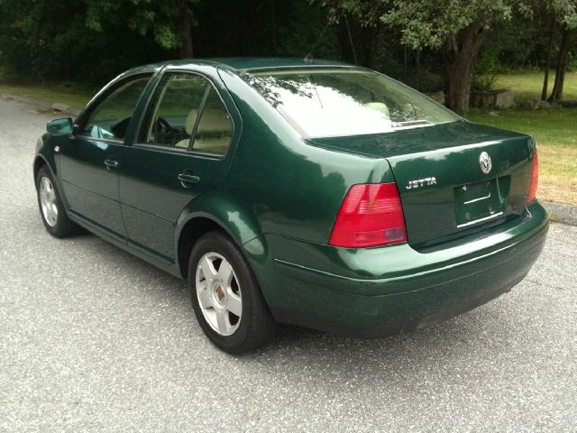 2001 Volkswagen Jetta Quad Cab 4x2 Shortbox XLT