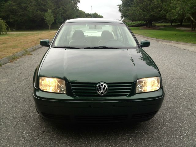 2001 Volkswagen Jetta Quad Cab 4x2 Shortbox XLT