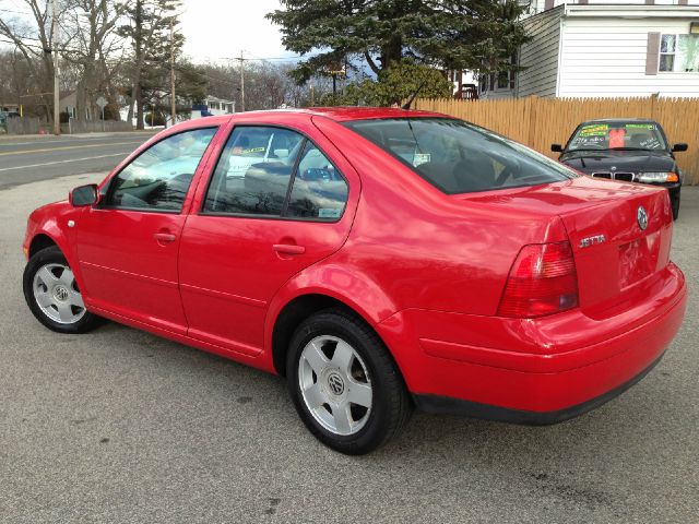 2001 Volkswagen Jetta Quad Cab 4x2 Shortbox XLT