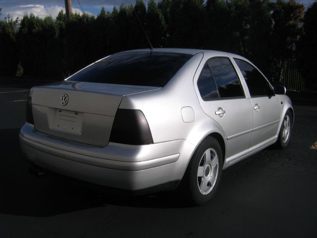 2001 Volkswagen Jetta Quad Cab 4x2 Shortbox XLT