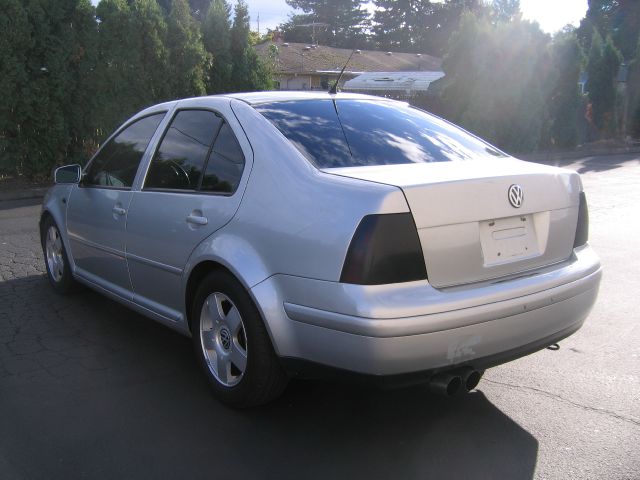 2001 Volkswagen Jetta Quad Cab 4x2 Shortbox XLT