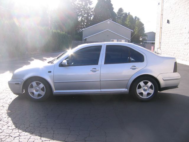 2001 Volkswagen Jetta Quad Cab 4x2 Shortbox XLT