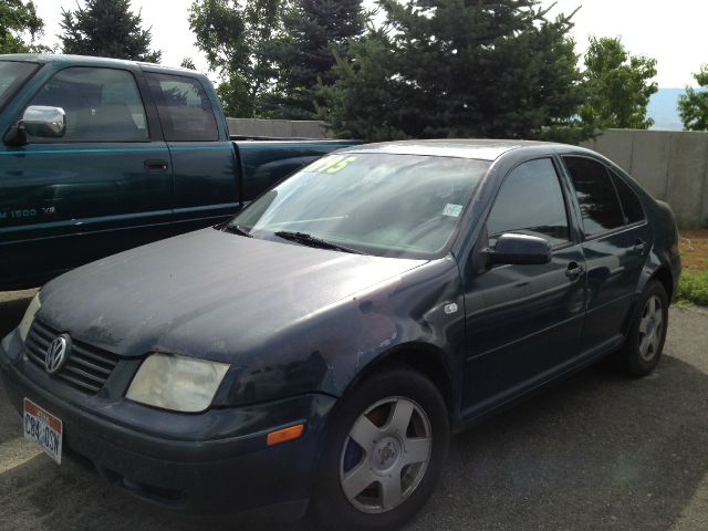 2001 Volkswagen Jetta Quad Cab 4x2 Shortbox XLT