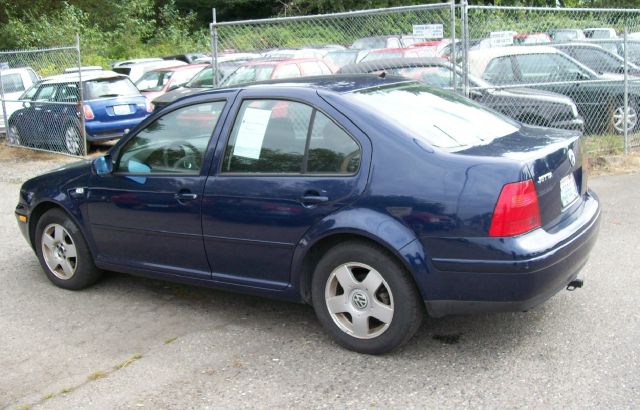 2001 Volkswagen Jetta Quad Cab 4x2 Shortbox XLT