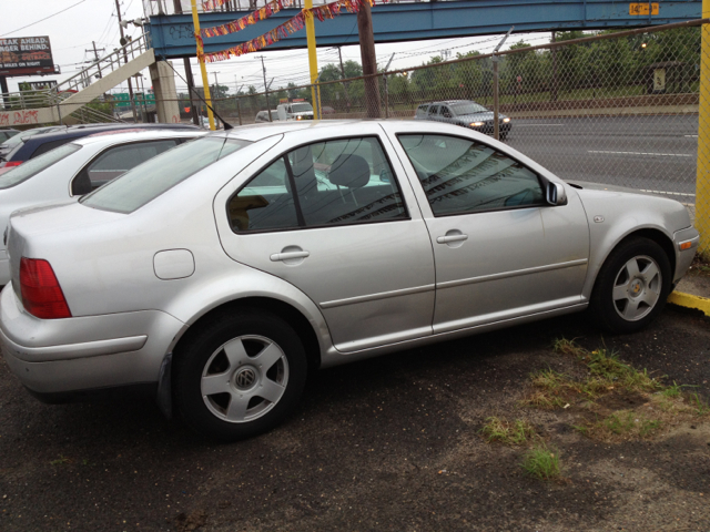 2001 Volkswagen Jetta Quad Cab 4x2 Shortbox XLT