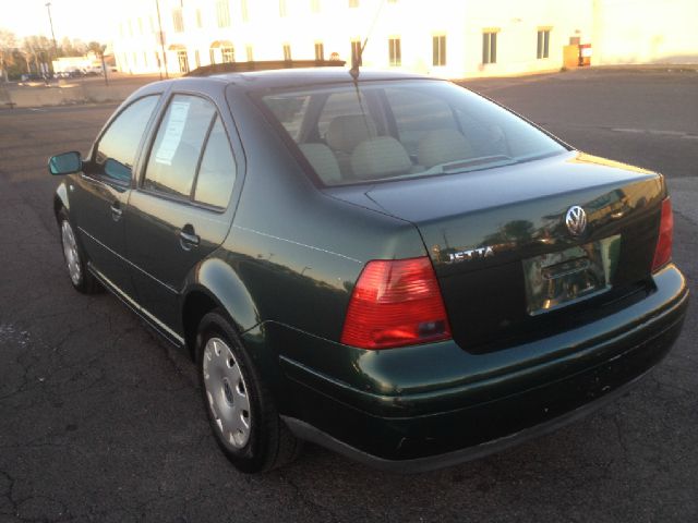 2001 Volkswagen Jetta Quad Cab 4x2 Shortbox XLT